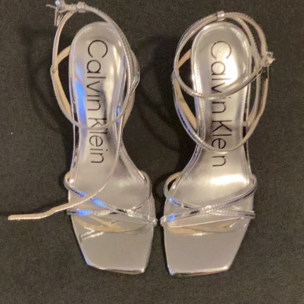 NWOT Calvin Klein‎ Size 7M Dress Sandal
